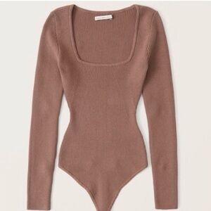 Abercrombie & Fitch Ribbed Square-Neck Long-Sleeve Bodysuit -